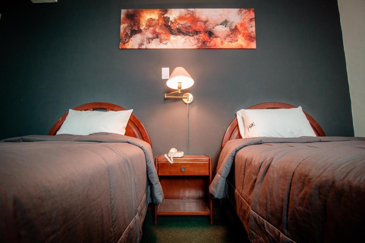 Saint Germain Hotel Trujillo Extérieur photo